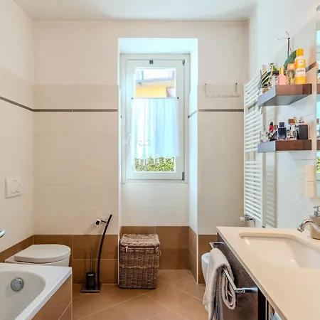 Di Lalla By Interhome