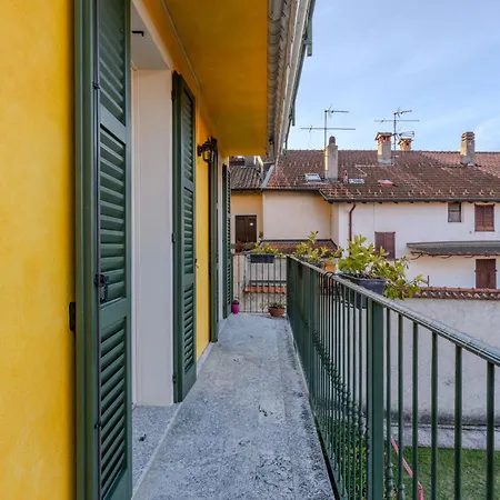 Di Lalla By Interhome Appartement Lierna