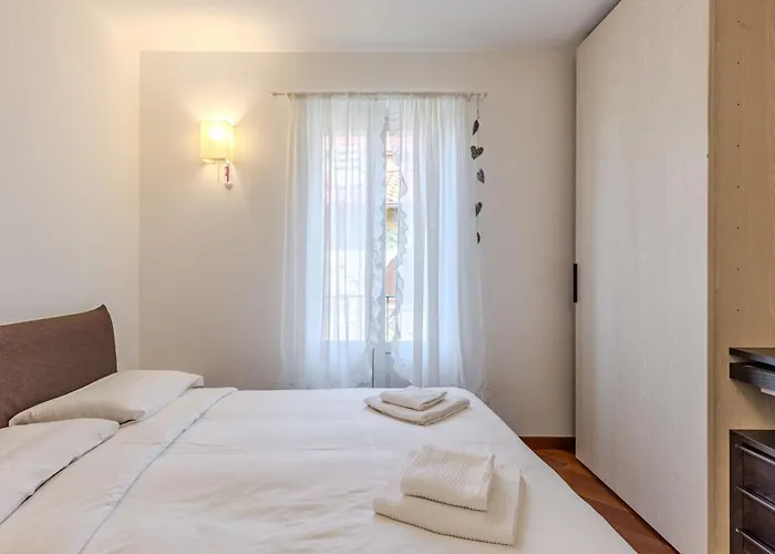 Di Lalla By Interhome Apartament Lierna
