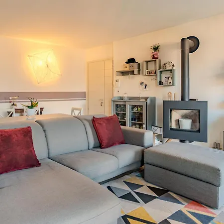 Di Lalla By Interhome Lierna