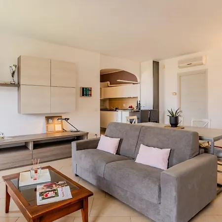 Apartment Di Lalla By Interhome Lierna