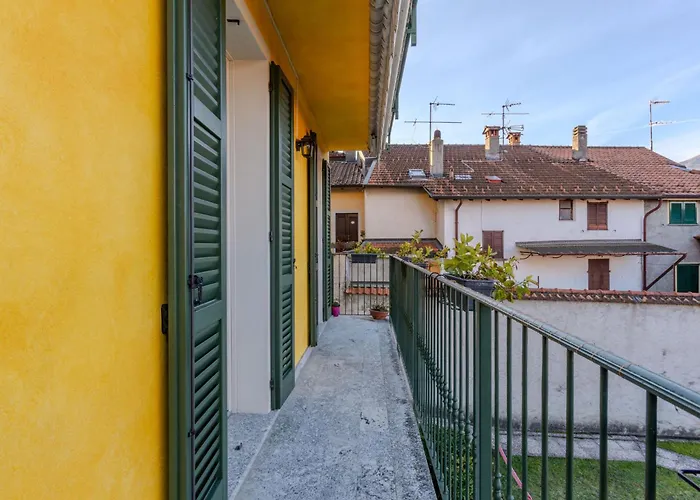 Di Lalla By Interhome דירה ליירנה