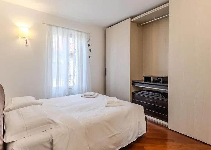 Di Lalla By Interhome