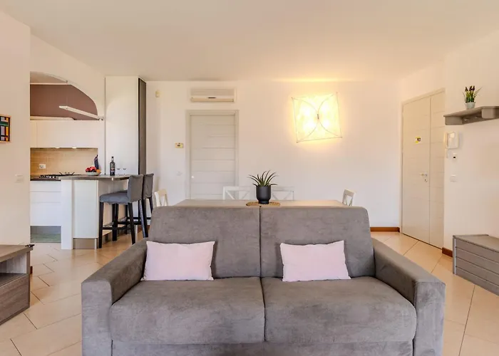Di Lalla By Interhome Appartement Lierna